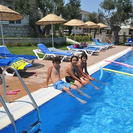 Zeytin Arasi מלון דירות