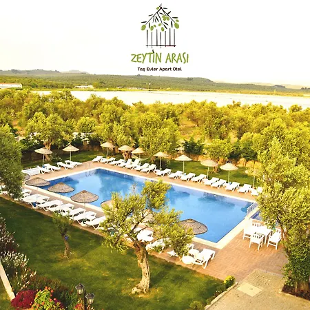 מלון דירות Zeytin Arasi 3*