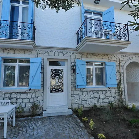 Zeytin Arasi Айвалык