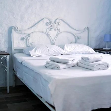 Apart Otel Zeytin Arası Ayvalı