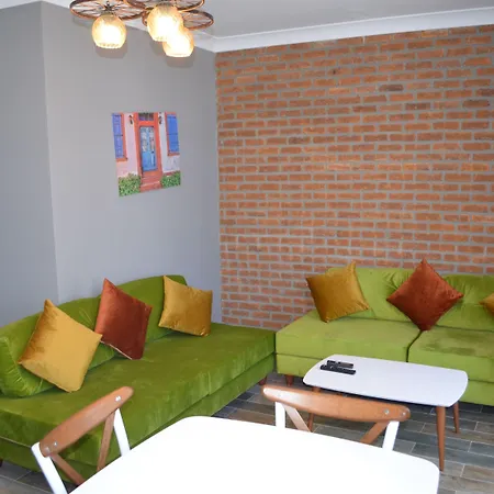 Zeytin Arasi 3*