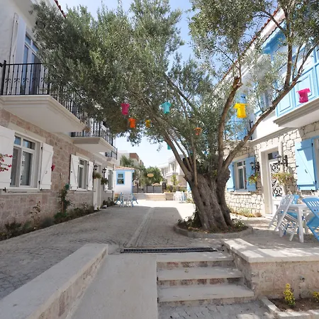 Zeytin Arasi Aparthotel 3*