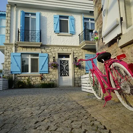 Zeytin Arası Apart Otel Ayvalı