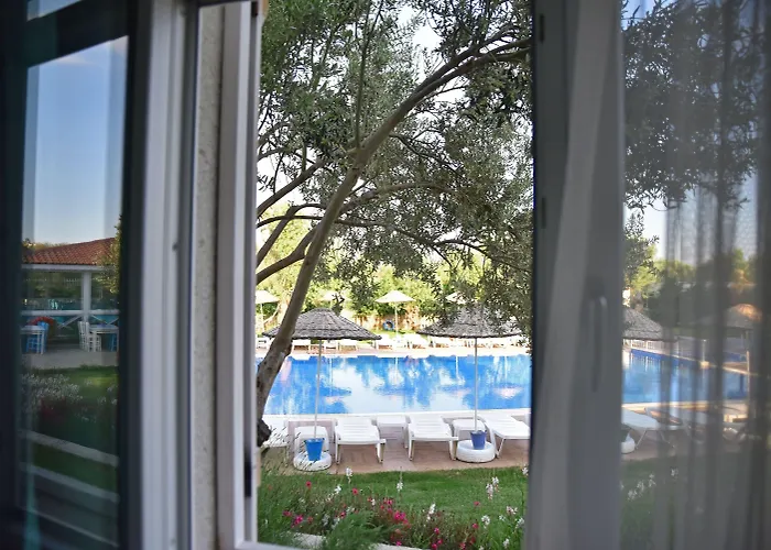 Zeytin Arasi Aparthotel Ayvalik
